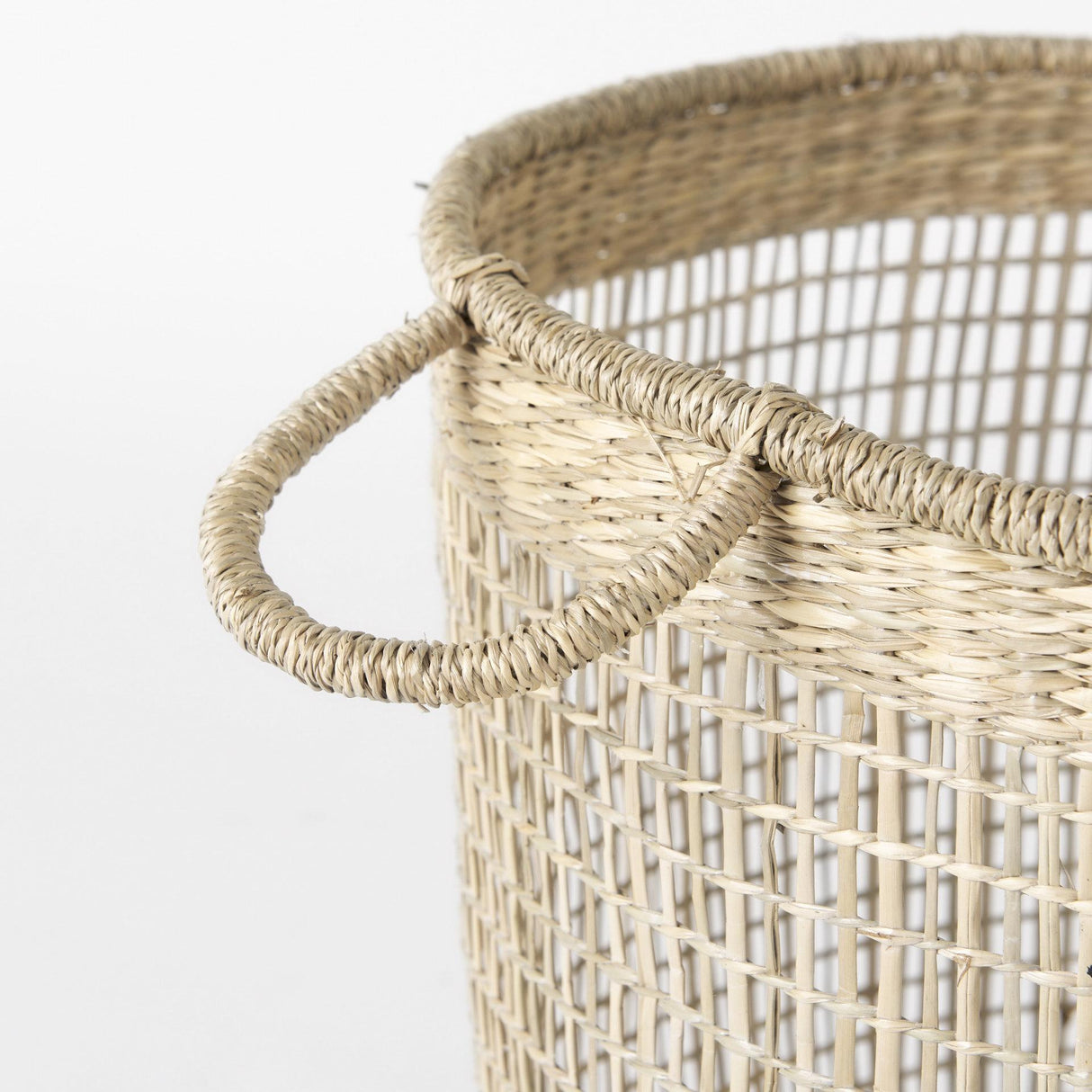 Mercana Bowie 19.7L x 19.7W x 19.7H (Set of 3) Medium Brown Seagrass Round Basket W/ Handles