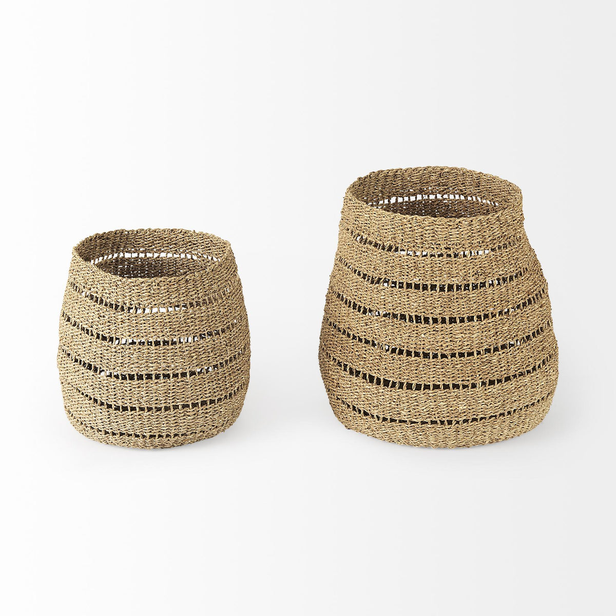 Mercana Hayes 17.7L x 17.7W x 11.8H (Set of 2) Medium Brown Seagrass Round Basket with Stripe Pattern