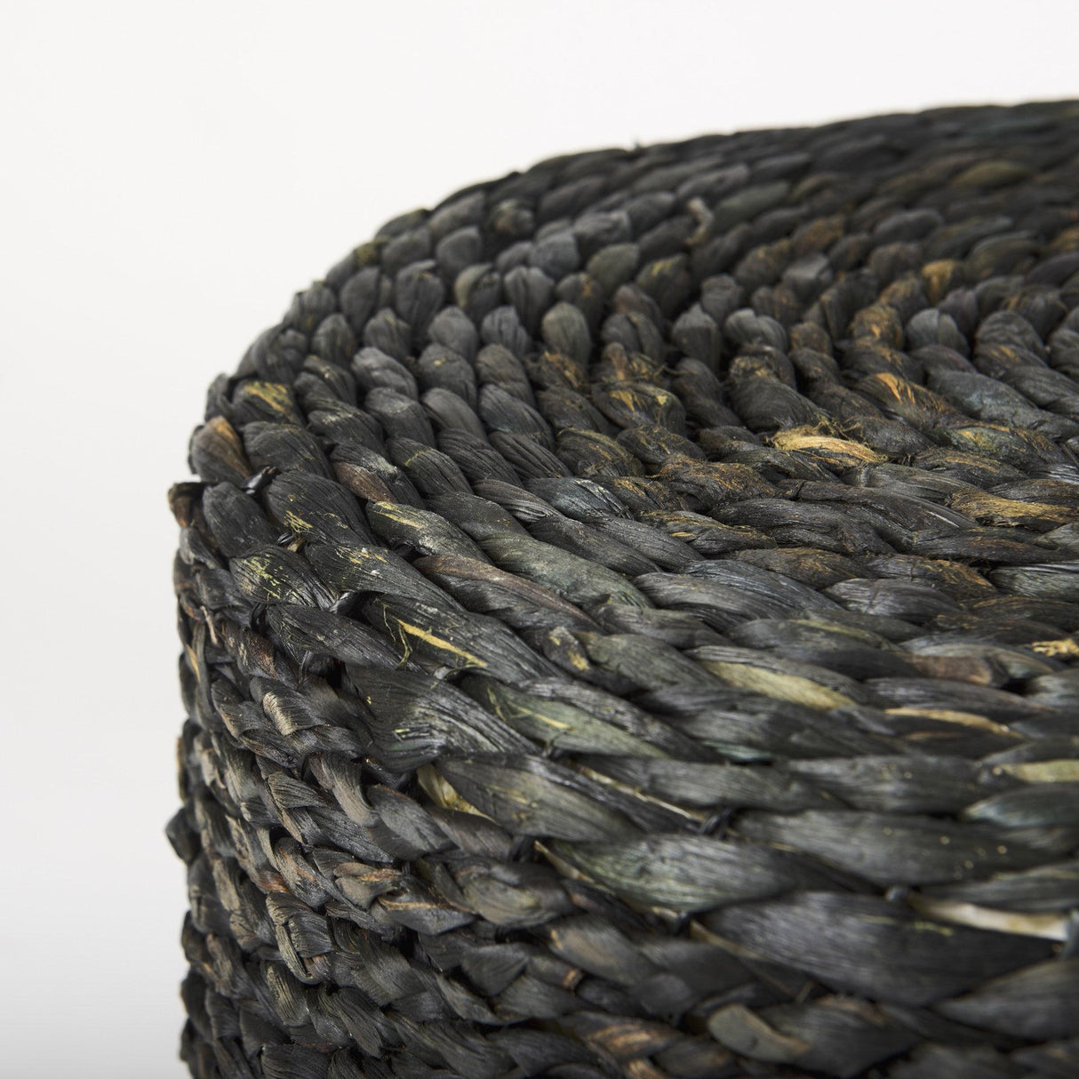 Mercana Dina 17.7L x 17.7W x 17.7H Black Cornhusk and Water Hyacinth Round Pouf