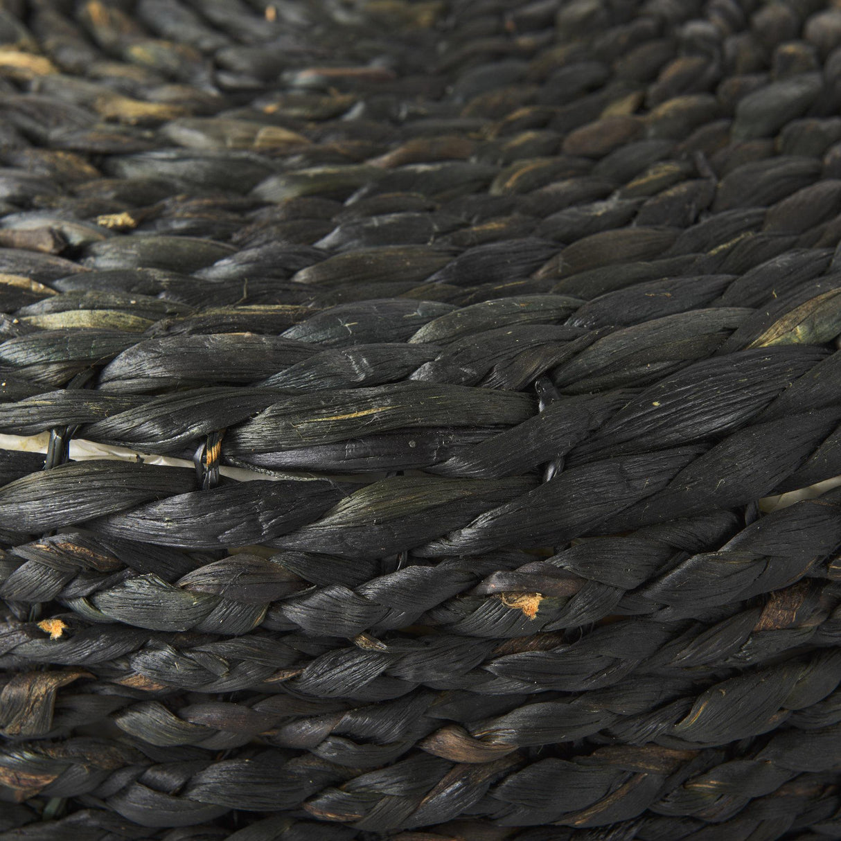 Mercana Dina 17.7L x 17.7W x 17.7H Black Cornhusk and Water Hyacinth Round Pouf