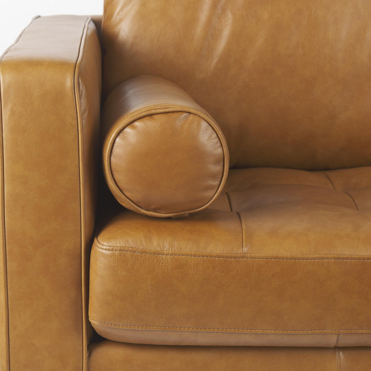 Mercana Svend 65.0L x 38.0W x 34.0H Tan Leather Love Seat Sofa