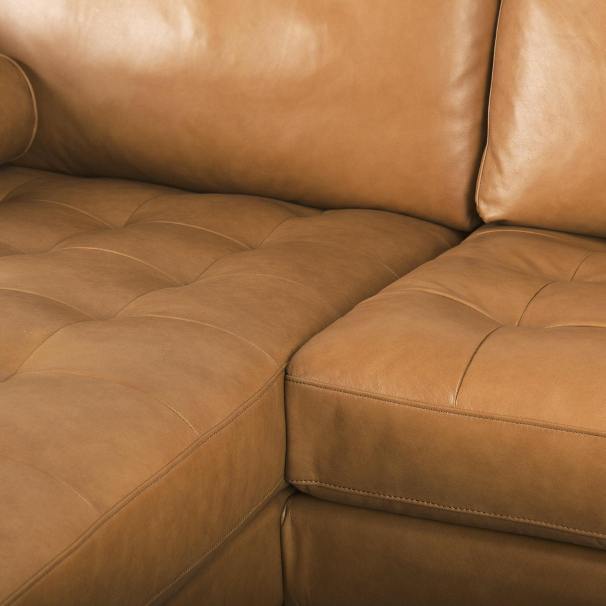 Mercana Svend 111.4L x 68.0W x 33.9H Tan Leather Left Chaise Sectional Sofa