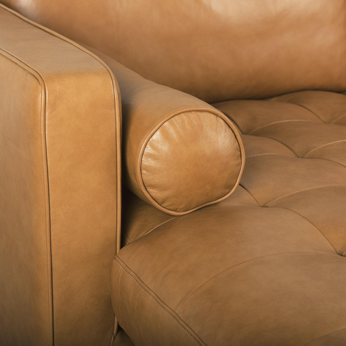 Mercana Svend 111.4L x 68.0W x 33.9H Tan Leather Left Chaise Sectional Sofa