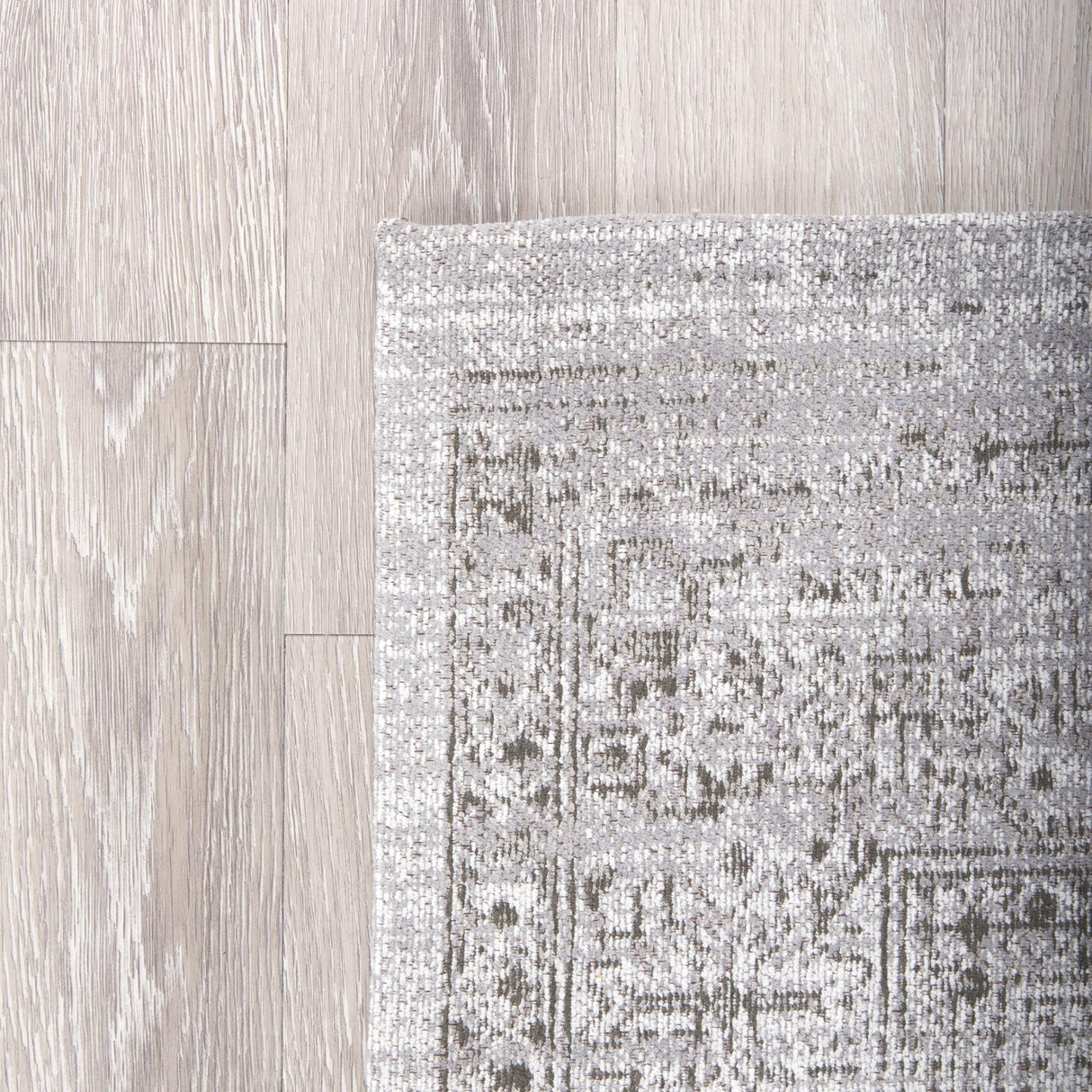 Mercana Kaiya 5 x 8 Rug