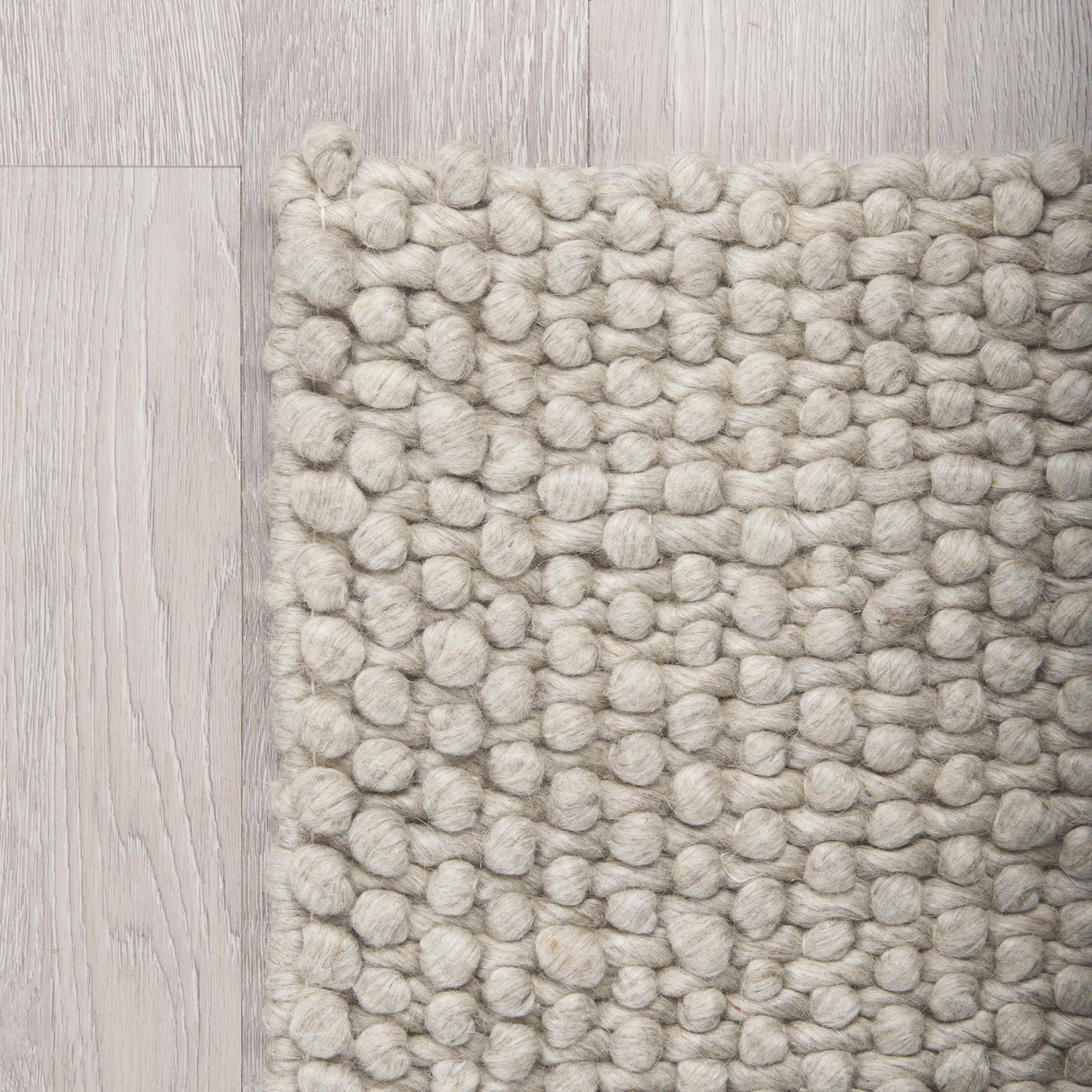 Mercana Gia 8 x 10 Rug