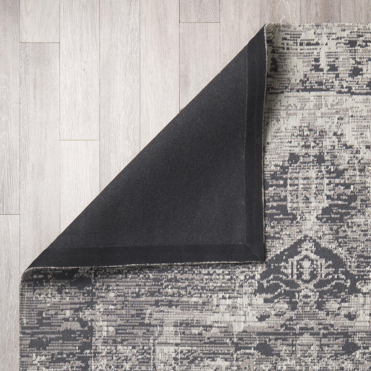 Mercana Greyson 8 x 10 Gray Wool and Polyester Area Rug