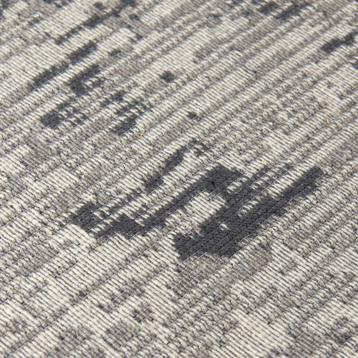 Mercana Greyson 8 x 10 Gray Wool and Polyester Area Rug