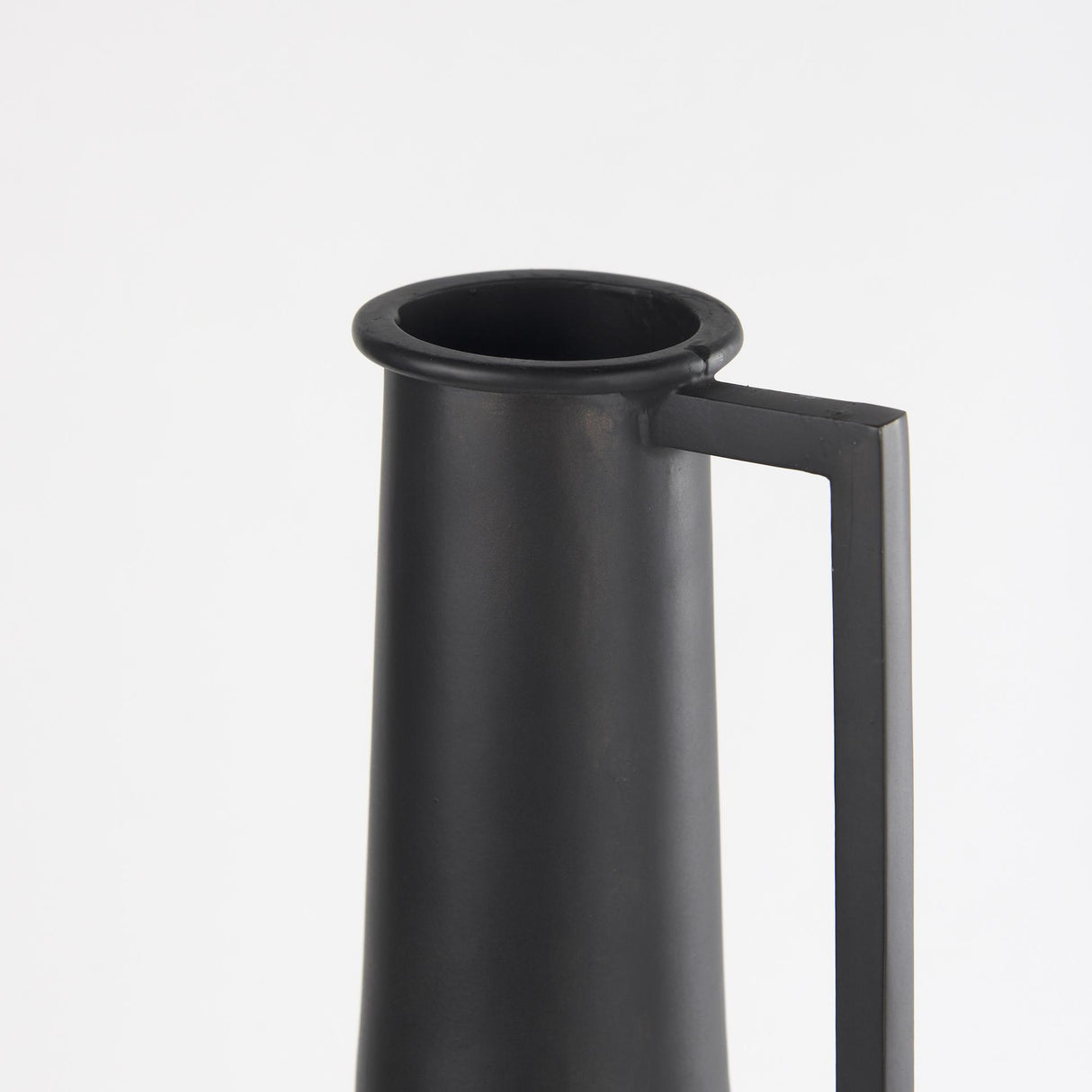 Mercana Aubrey Large 24.0H Black Iron Flower Vase