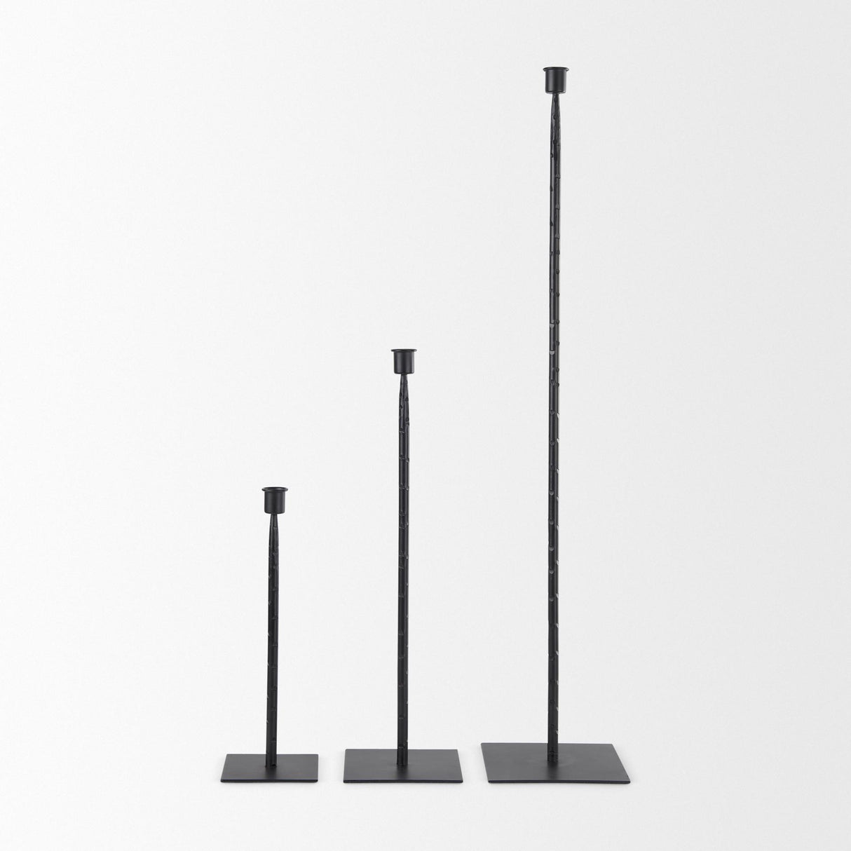 Mercana Porter 6.0L x 6.0W x 30.0H Large Black Iron Candle Holder