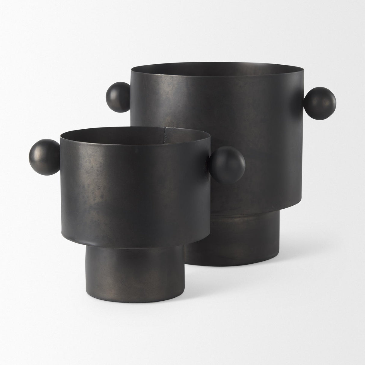 Mercana Juno 6.5H Medium Black Iron Vase