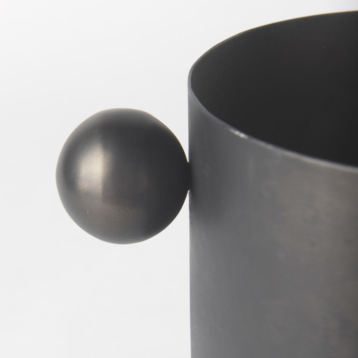 Mercana Juno 6.5H Medium Black Iron Vase