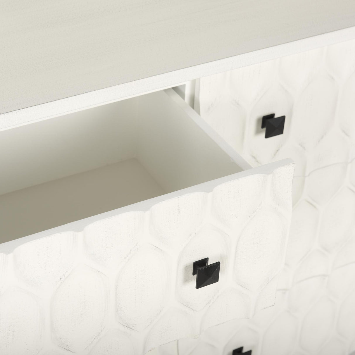 Mercana Savannah White Fir Veneer w/ Gray Metal 6-Drawer Sideboard