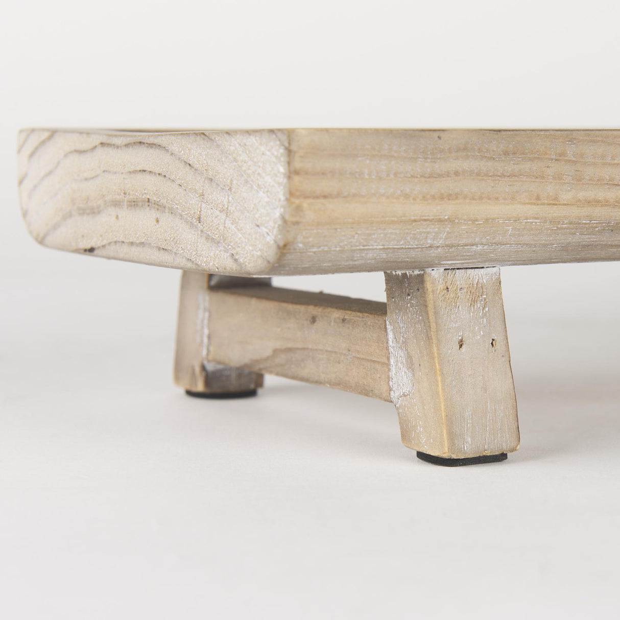 Mercana Carver Set of 2 Rectangular White Washed Wood Trays
