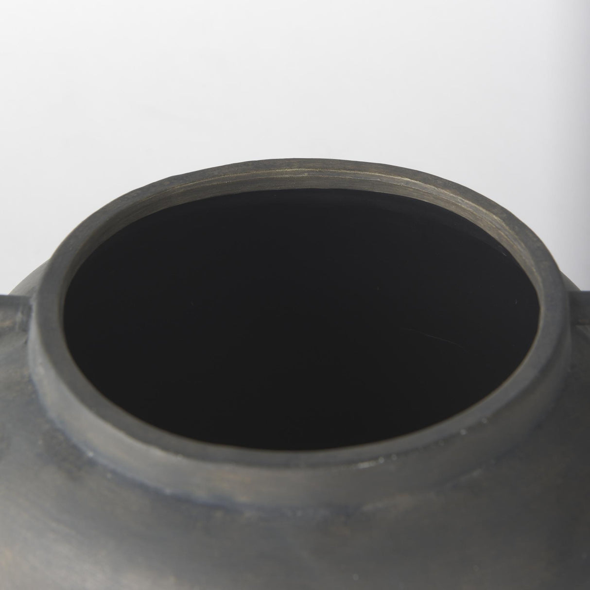 Mercana Kilian Short Brown-Gray Double Ear Vase