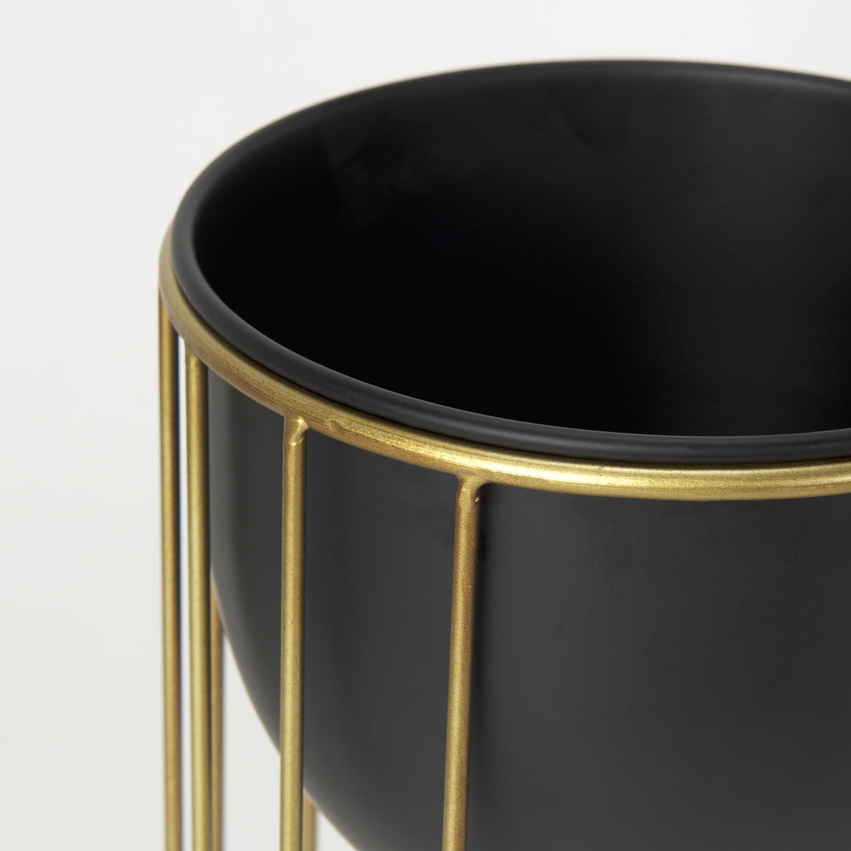 Mercana Danica Set of 2 Matte Black Metal Plant Stands
