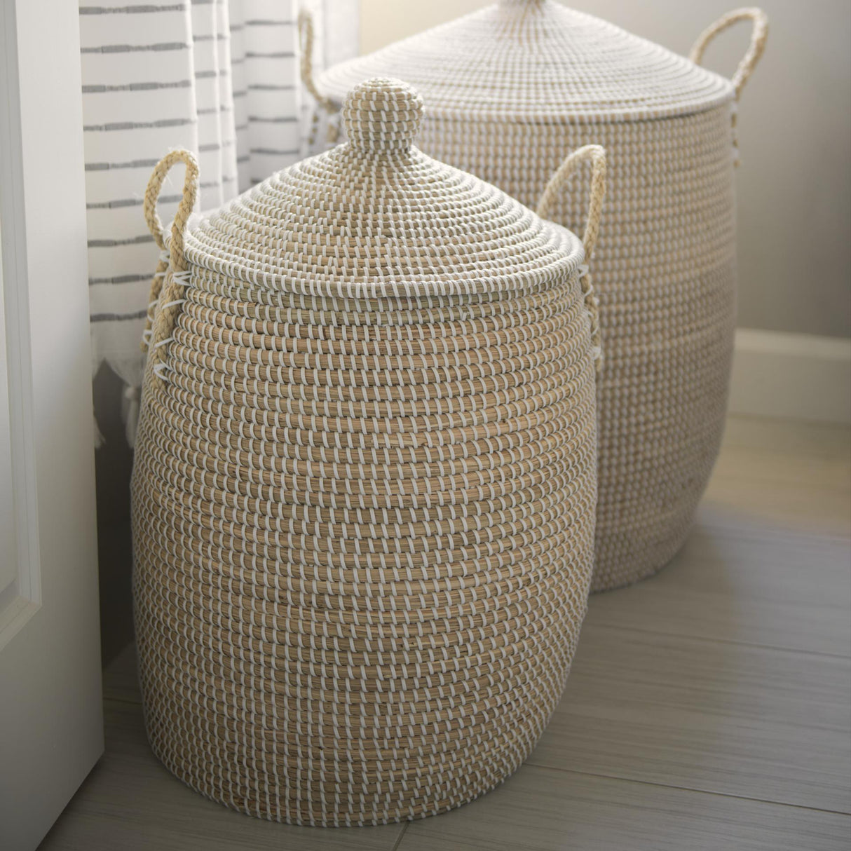 Mercana Kairi Set of 2 Seagrass Floor Baskets w/ Lids and Handles