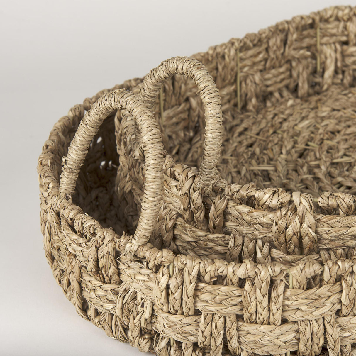 Mercana Haini Set of 2 Large Basketweave Seagrass Trays w/ Loop Handles