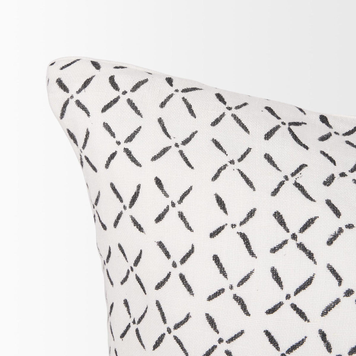 Mercana Jayden Cream w/ Black Print Linen Lumbar Decorative Pillow Cover