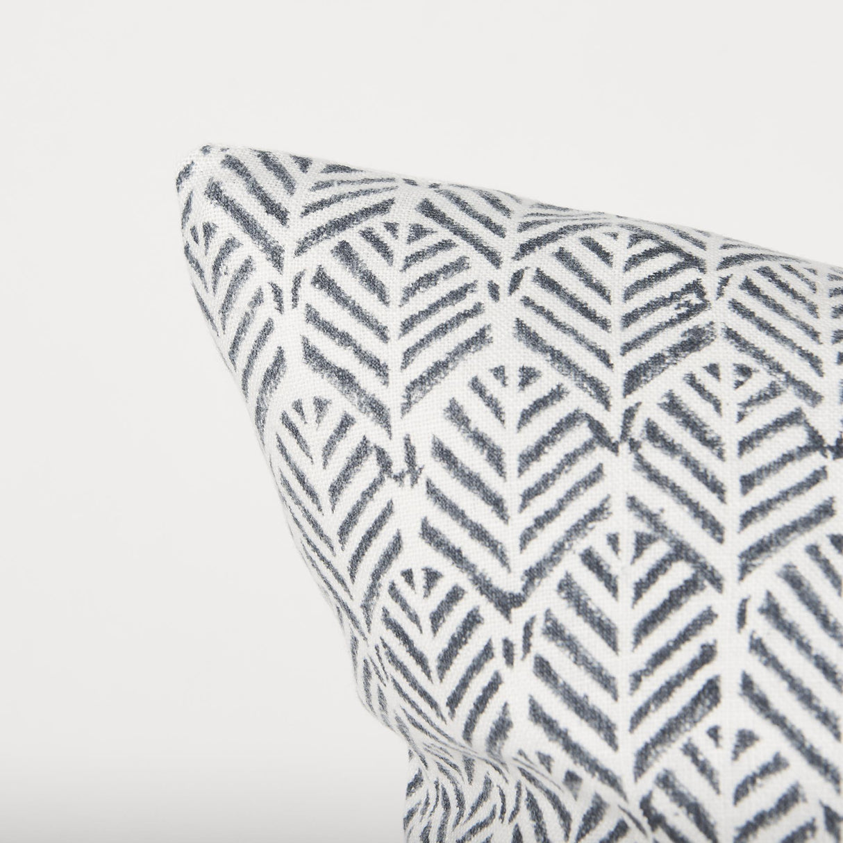Mercana Jennelle Cream w/ Indigo Print Linen Square Decorative Pillow Cover