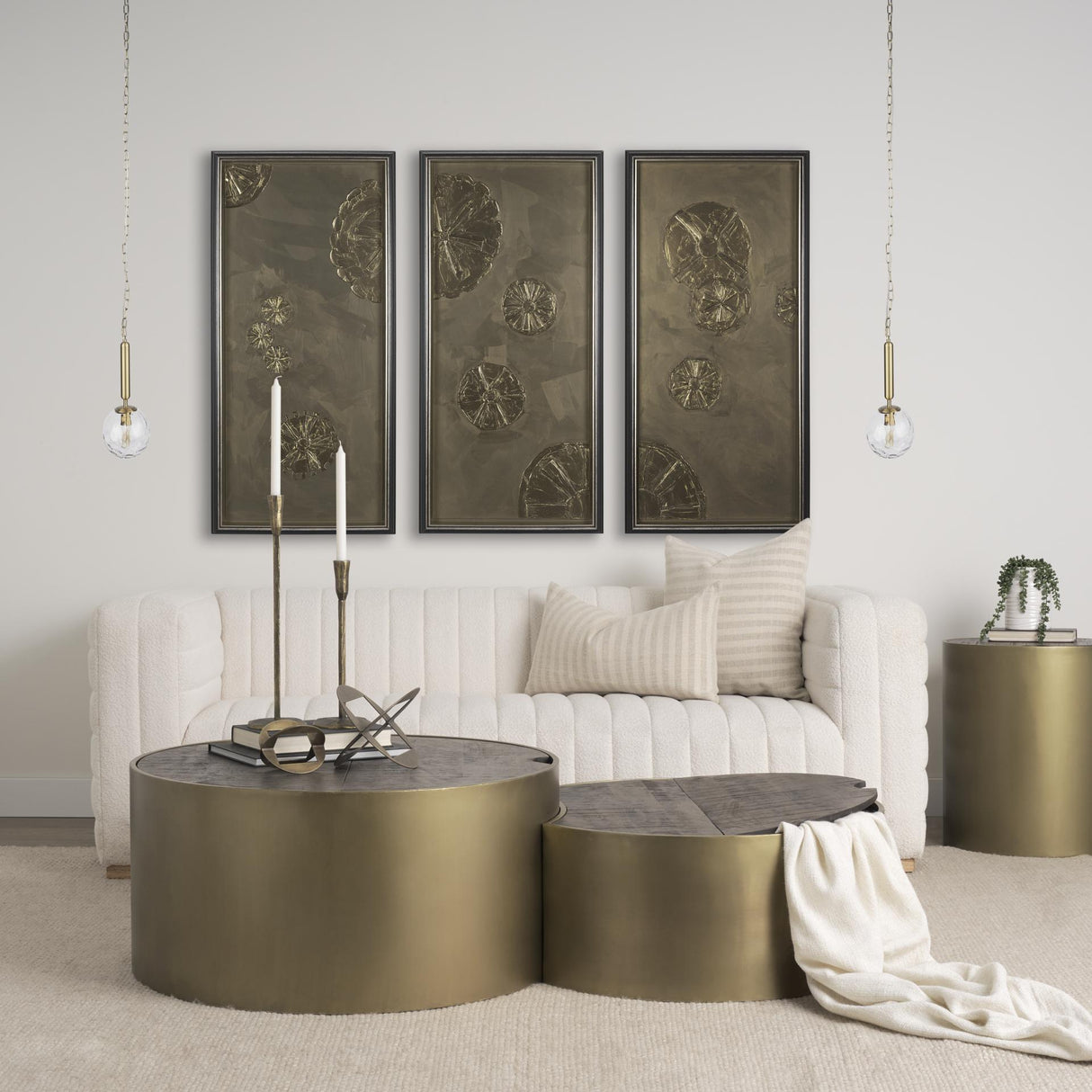 Mercana Britton Gold Metal w/ Clear Glass Globe 1-Light Pendant Light
