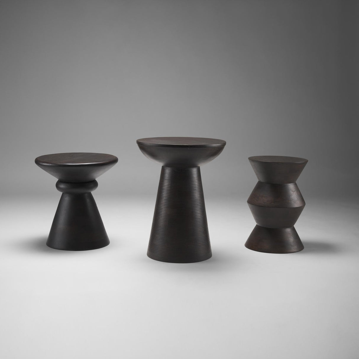 Mercana Palmera Dark Brown Wood Pedestal Accent Table