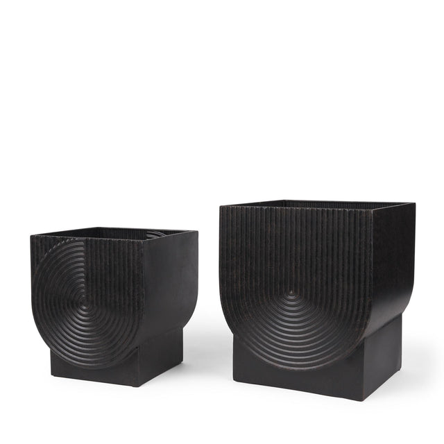 Mercana Medina Antiqued Black Metal Planters (Set of 2)