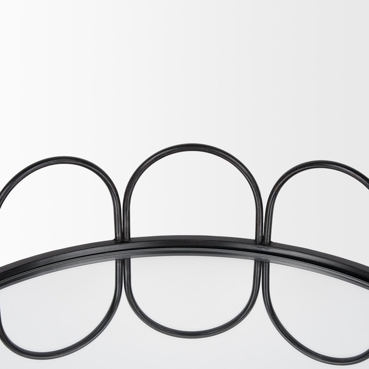 Mercana Lenore Round Metal/Mirror Tray Black (Set of 2)