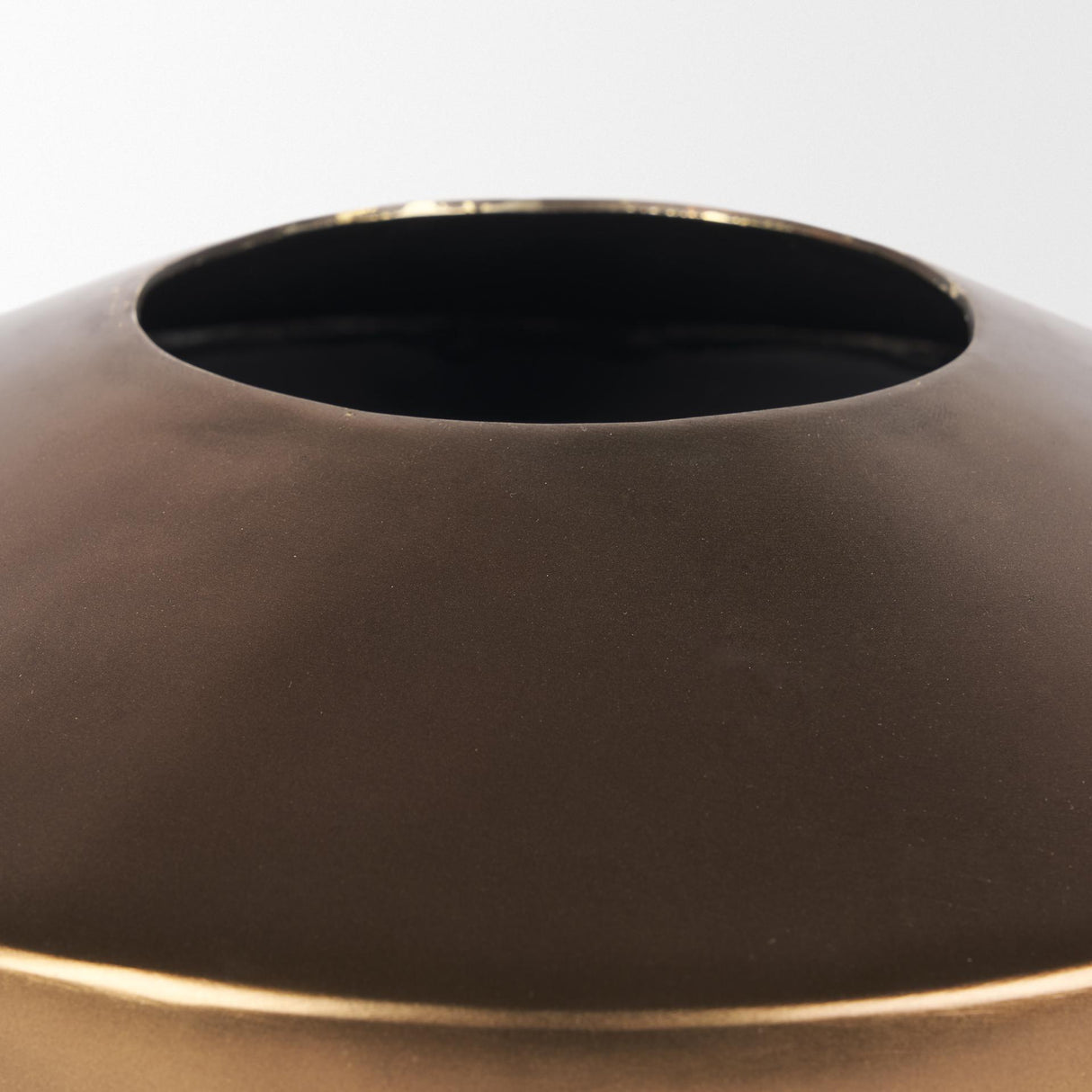 Mercana Quiana Large Gold Metal Vase