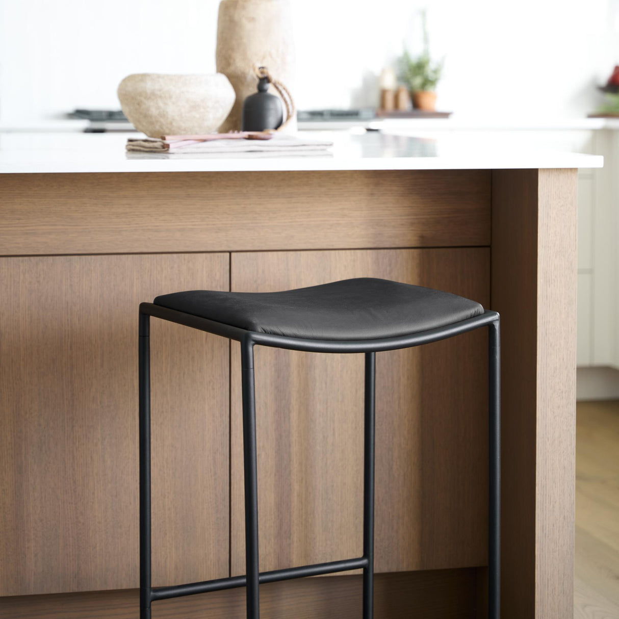 Mercana Taniel Black Leather w/ Black Metal Counter Stool