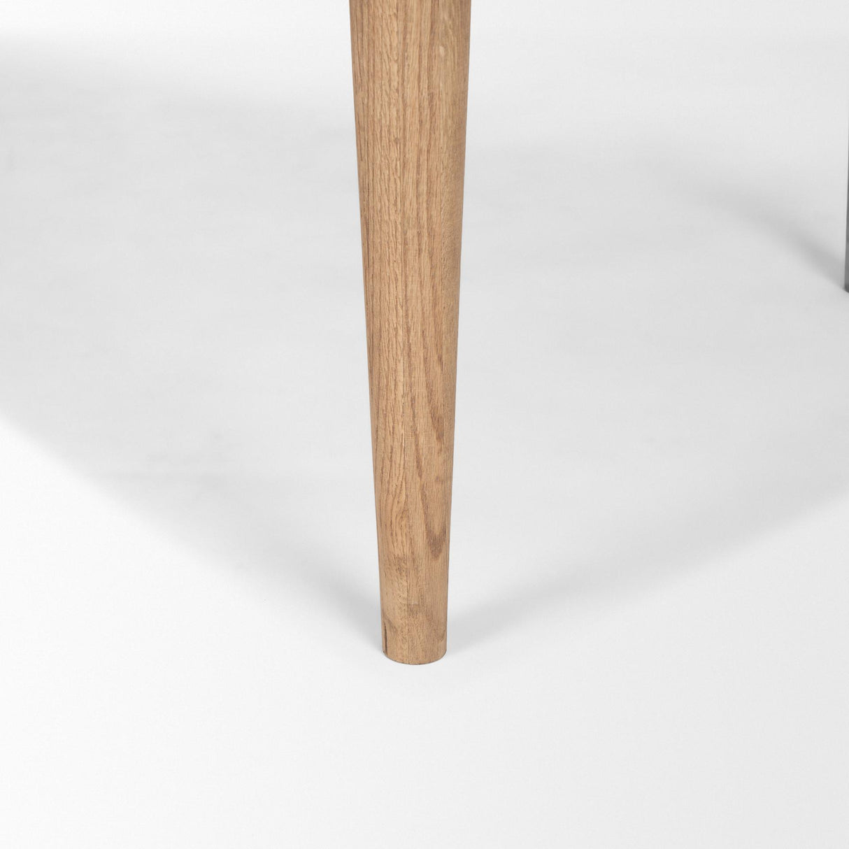 Mercana Suvan 84L Light Brown Rectangular Oak Wood Dining Table