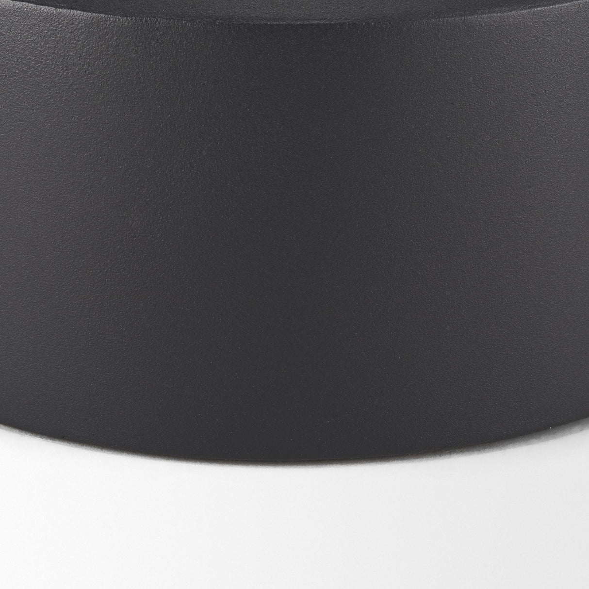 Mercana Tosca Medium Matte Black Metal Vase