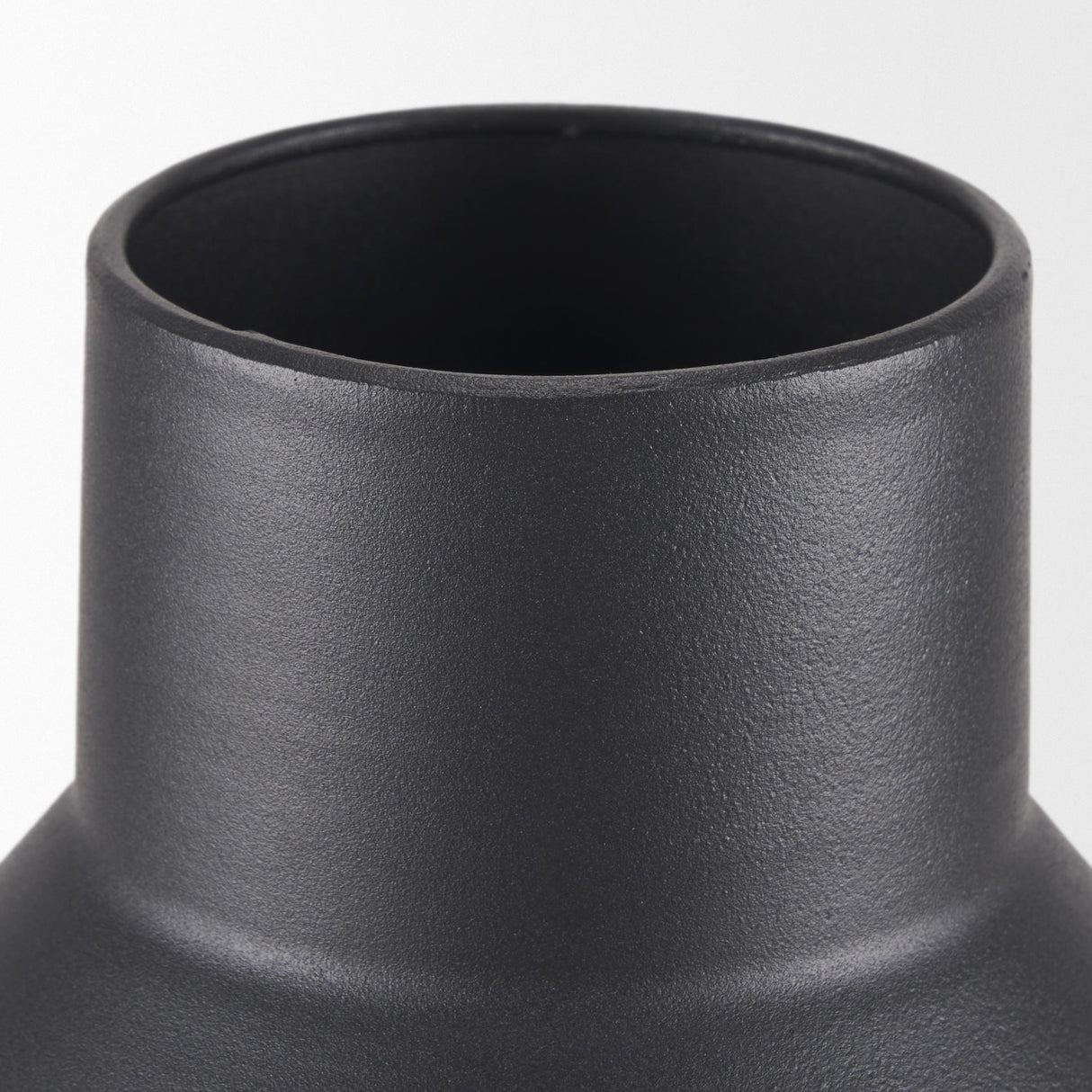 Mercana Tosca Tall Matte Black Metal Vase
