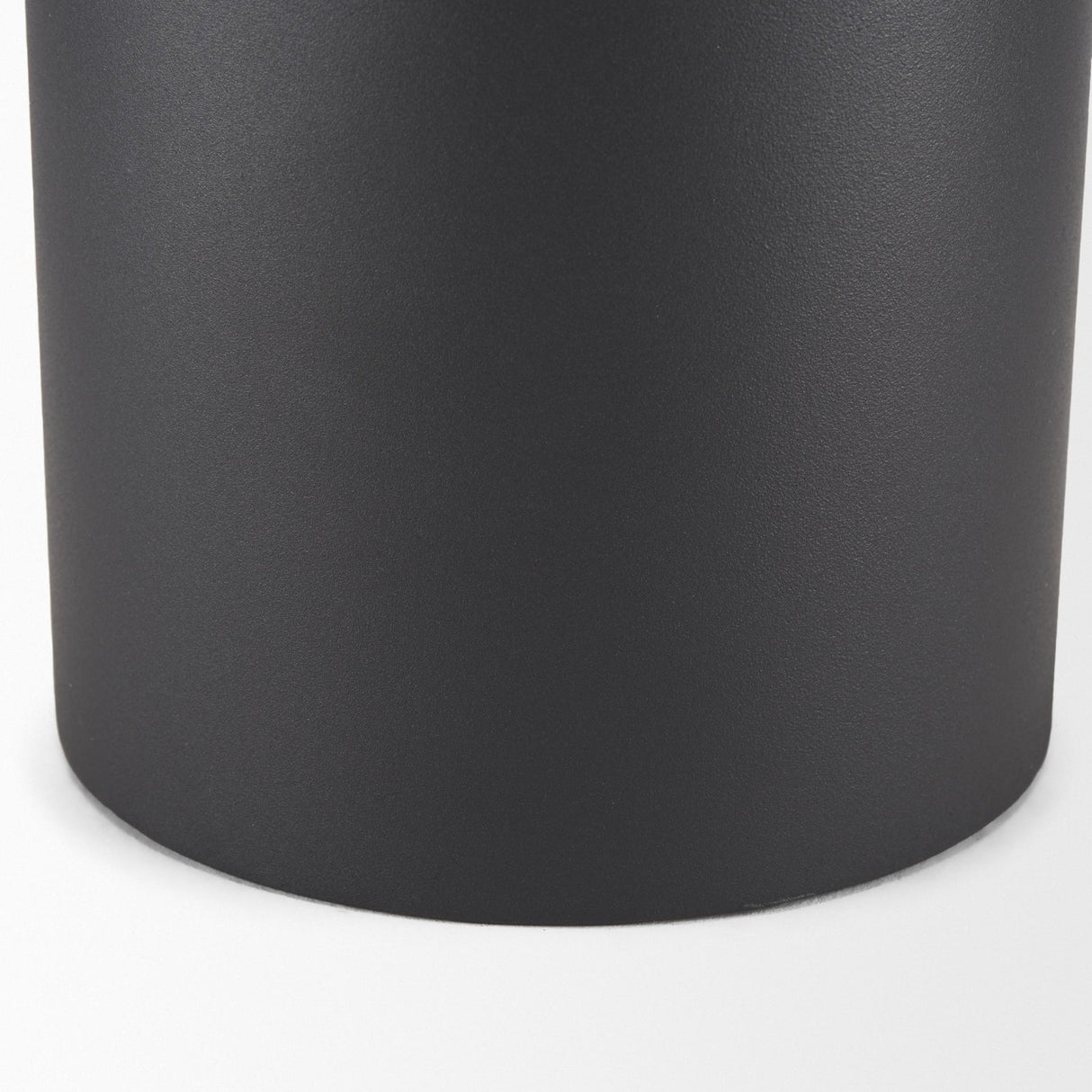 Mercana Tosca Tall Matte Black Metal Vase