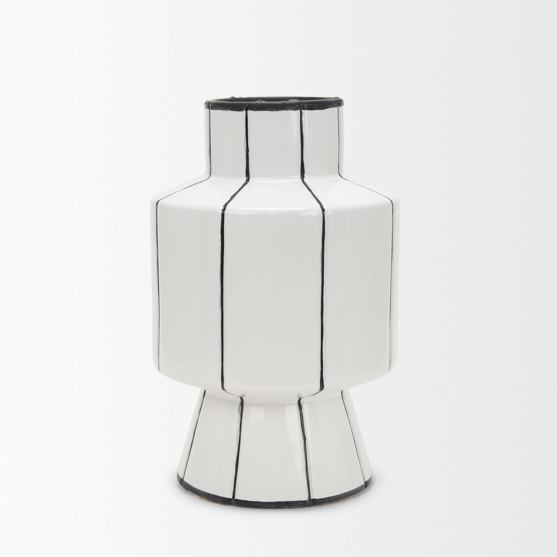 Mercana Dinah Vase