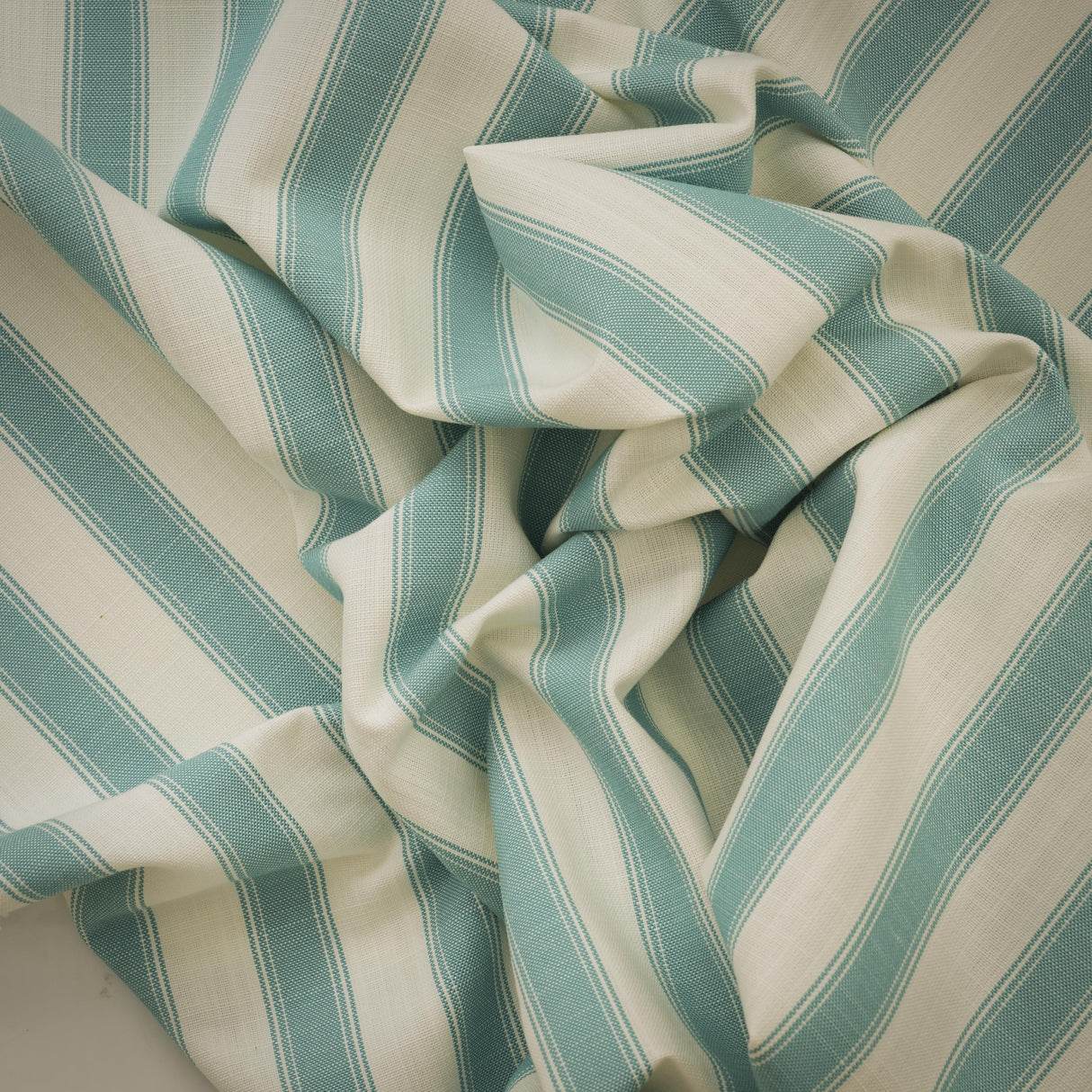 Andrew Martin TOTE TURQUOISE Upholstery Fabric