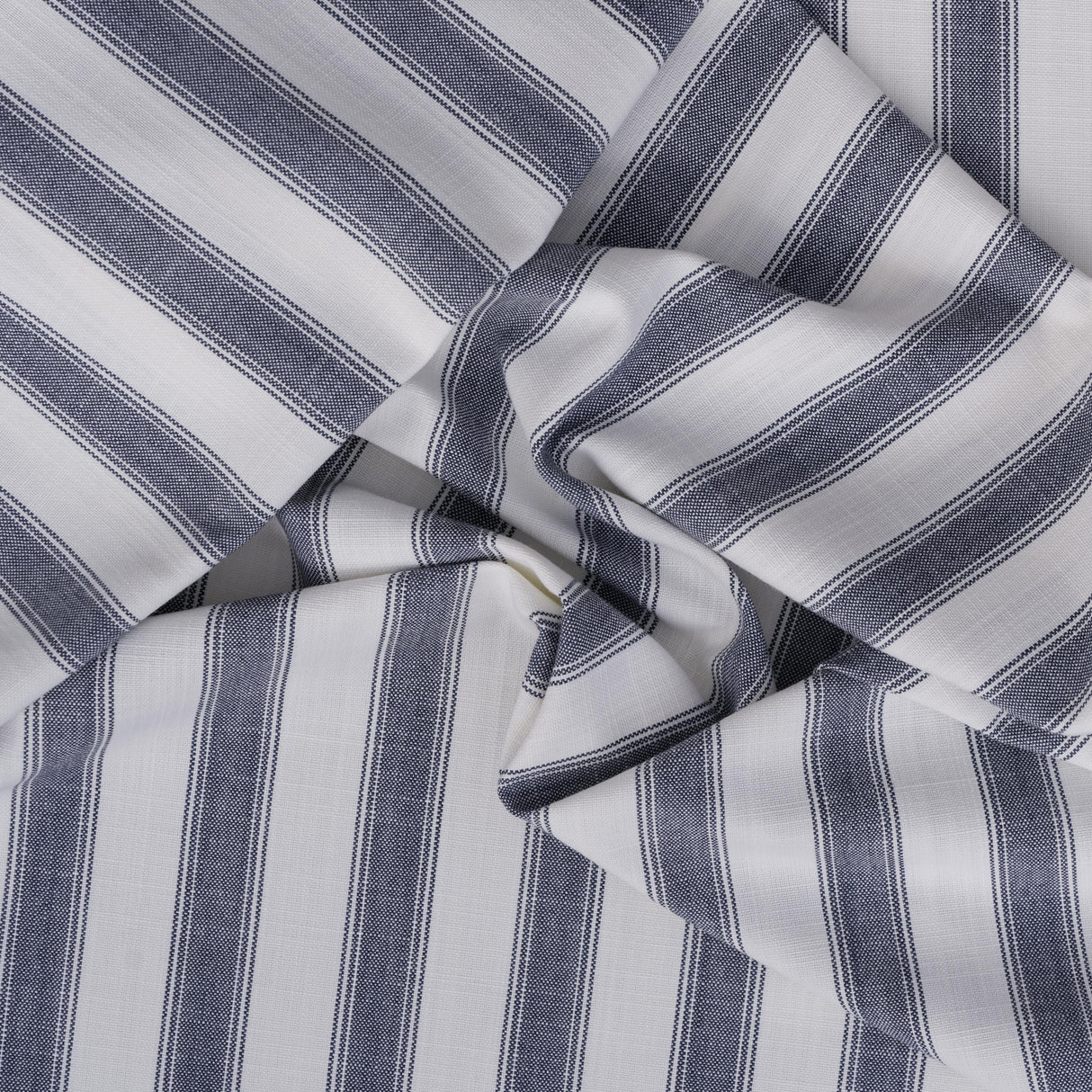 Andrew Martin TOTE NAVY Upholstery Fabric