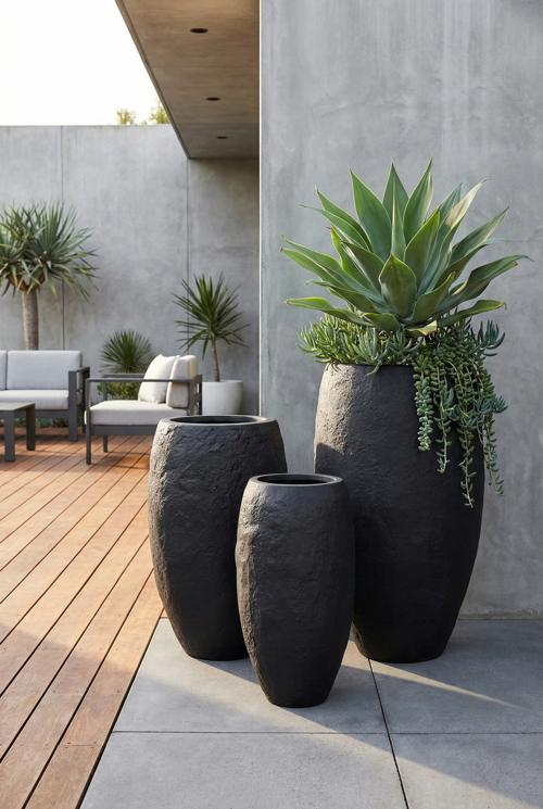 Phillips Collection Aera Black Small Planter