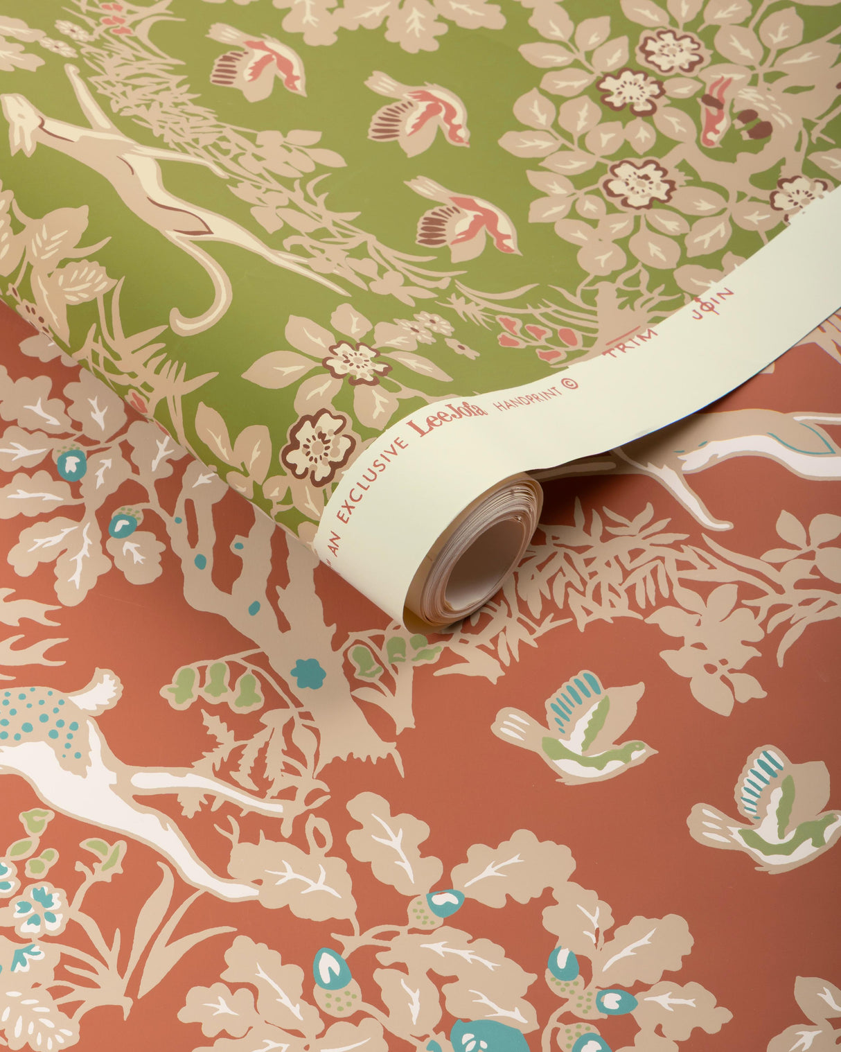 Lee Jofa MILLE FLEUR WP JUNIPER Wallpaper