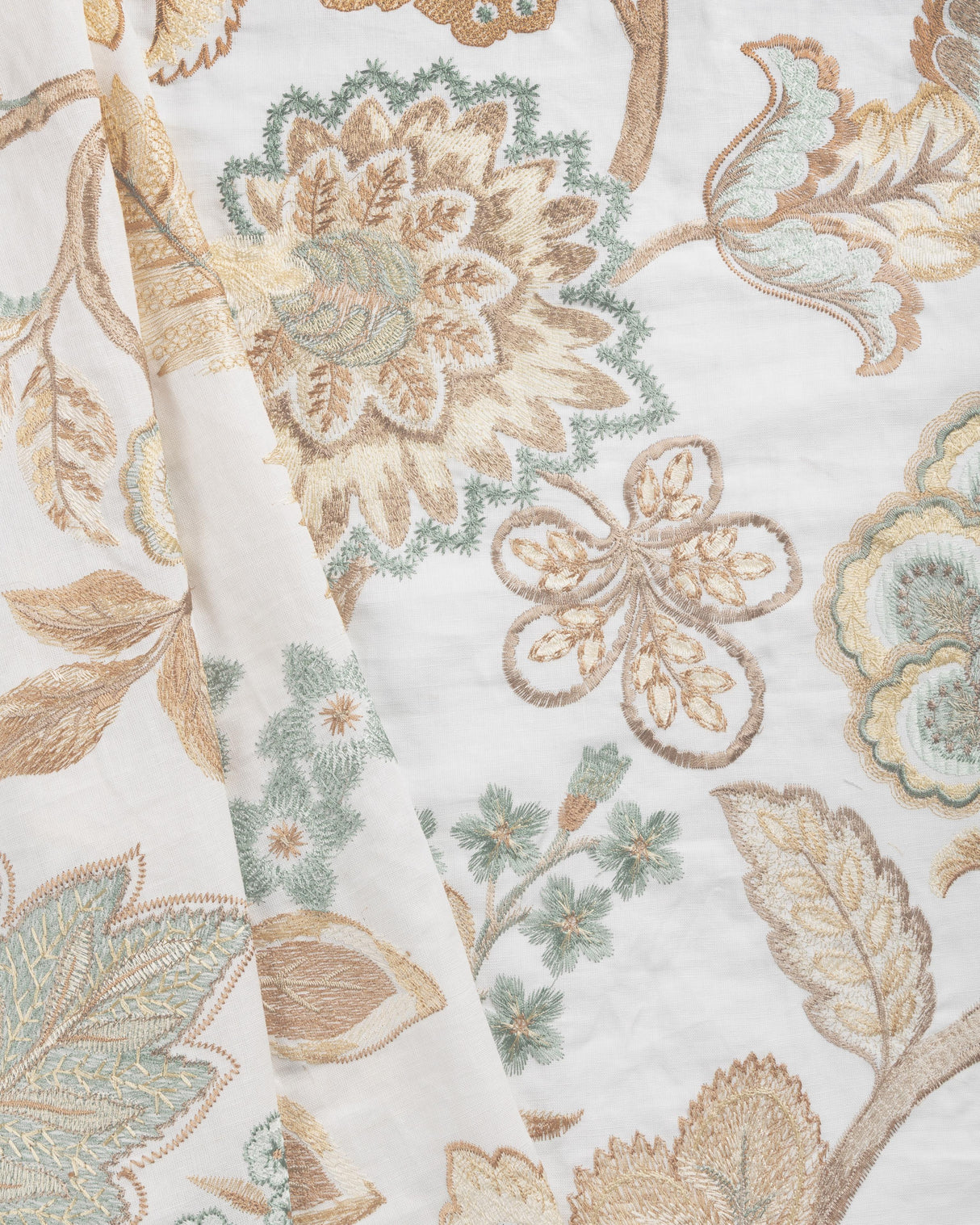 Lee Jofa AMBERLY EMB STRAW Fabric