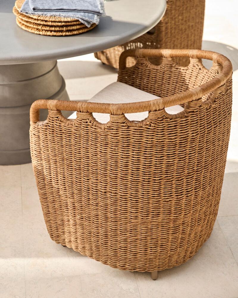 Surya Marvella MARV-007 31"H x 24"W x 24"D Dining Table/Seating