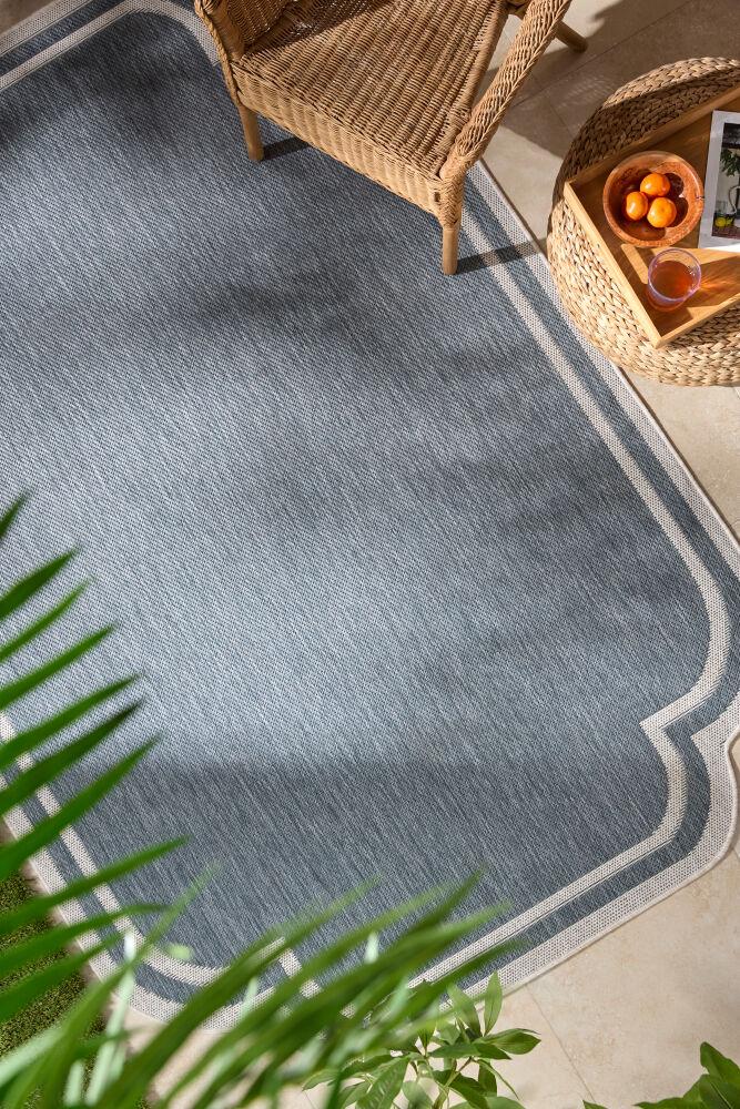 Surya Miami Beach MBH-2308 Blue;Cream 6'7" x 9' Rug