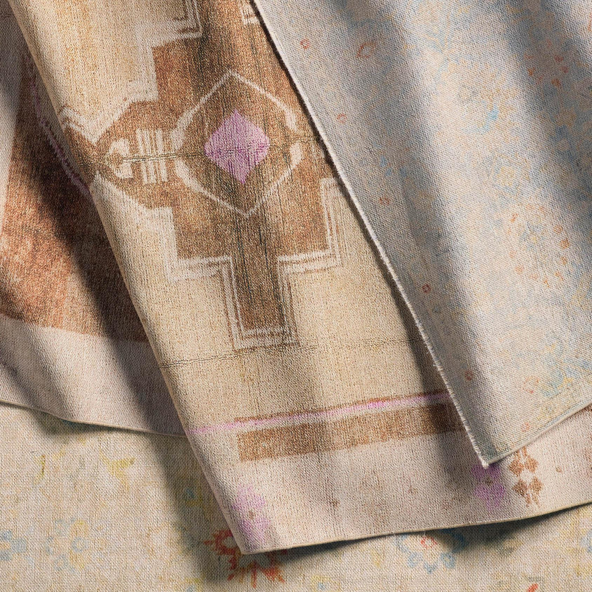 Jaipur Living Boheme Parian Medallion Yellow / Pink 10' x 14' Rug