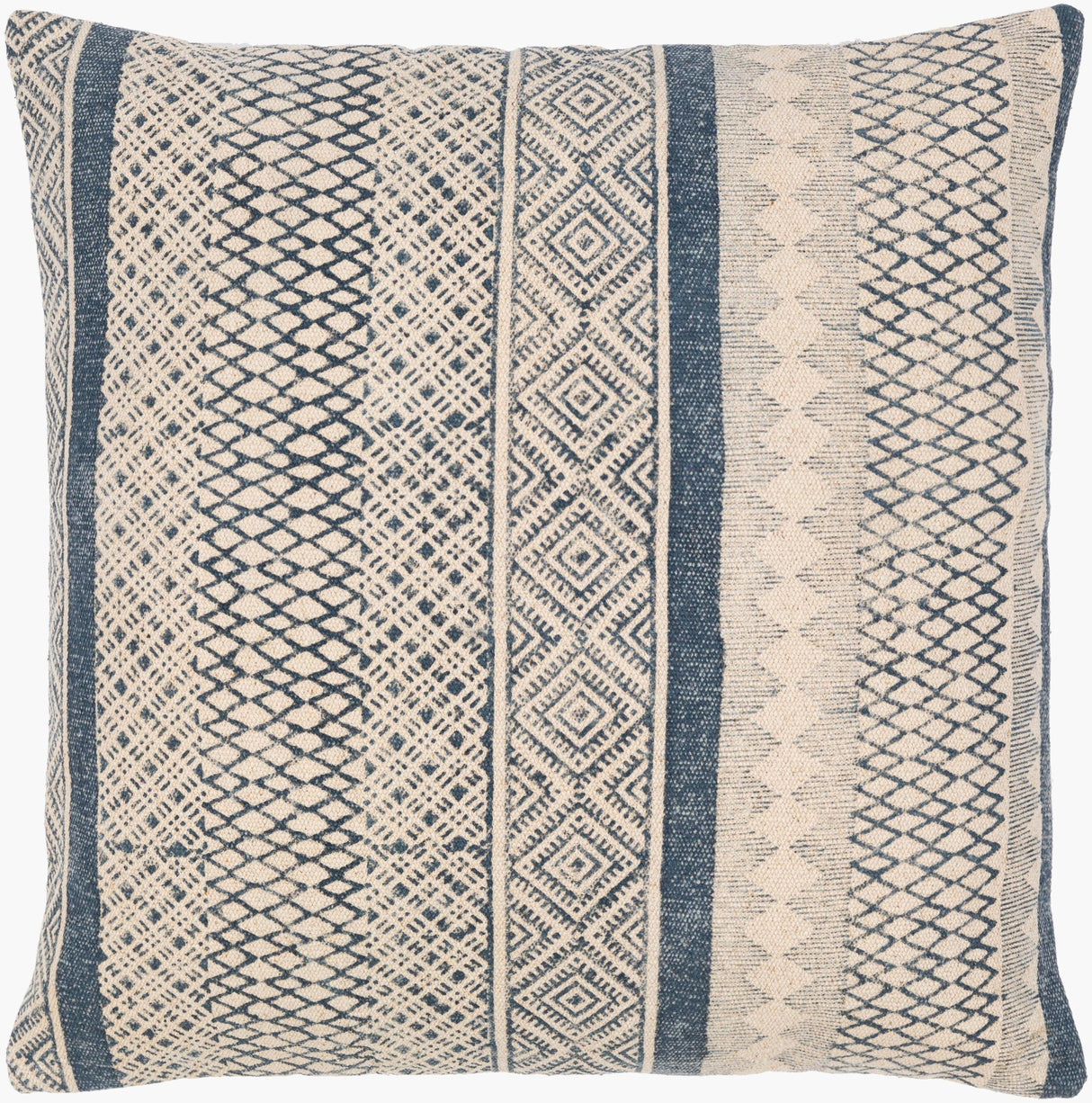 Livabliss Janya JNY-008 22"L x 22"W Pillow
