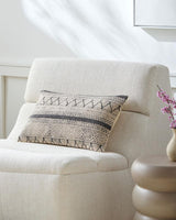 Livabliss Janya JNY-022 14"L x 22"W Pillow