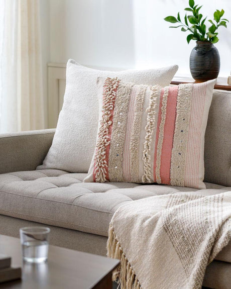 Livabliss Temara TMA-005 18"L x 18"W Pillow