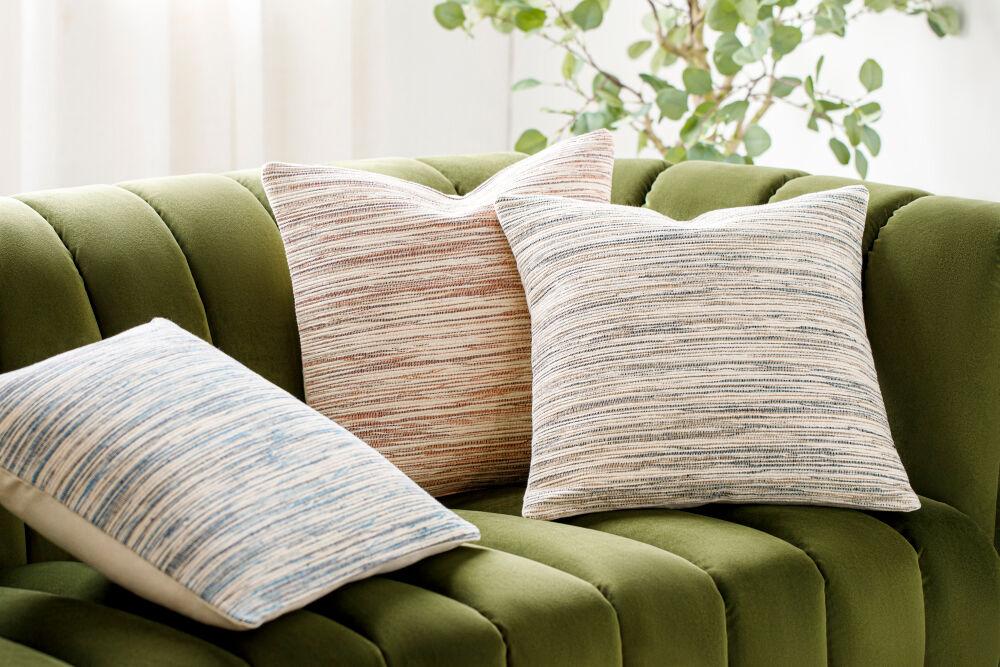 Livabliss Zuma ZMA-002 18"L x 18"W Pillow