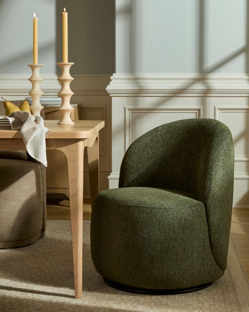 Surya Kamise KME-003 33"H x 27"W x 28"D Dining Table/Seating