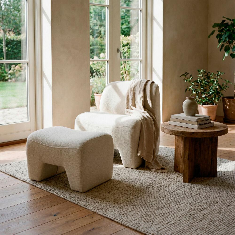 Surya Sable SABL-002 29"H x 28"W x 31"D; 16"H x 25"W x 18"D Accent Chair