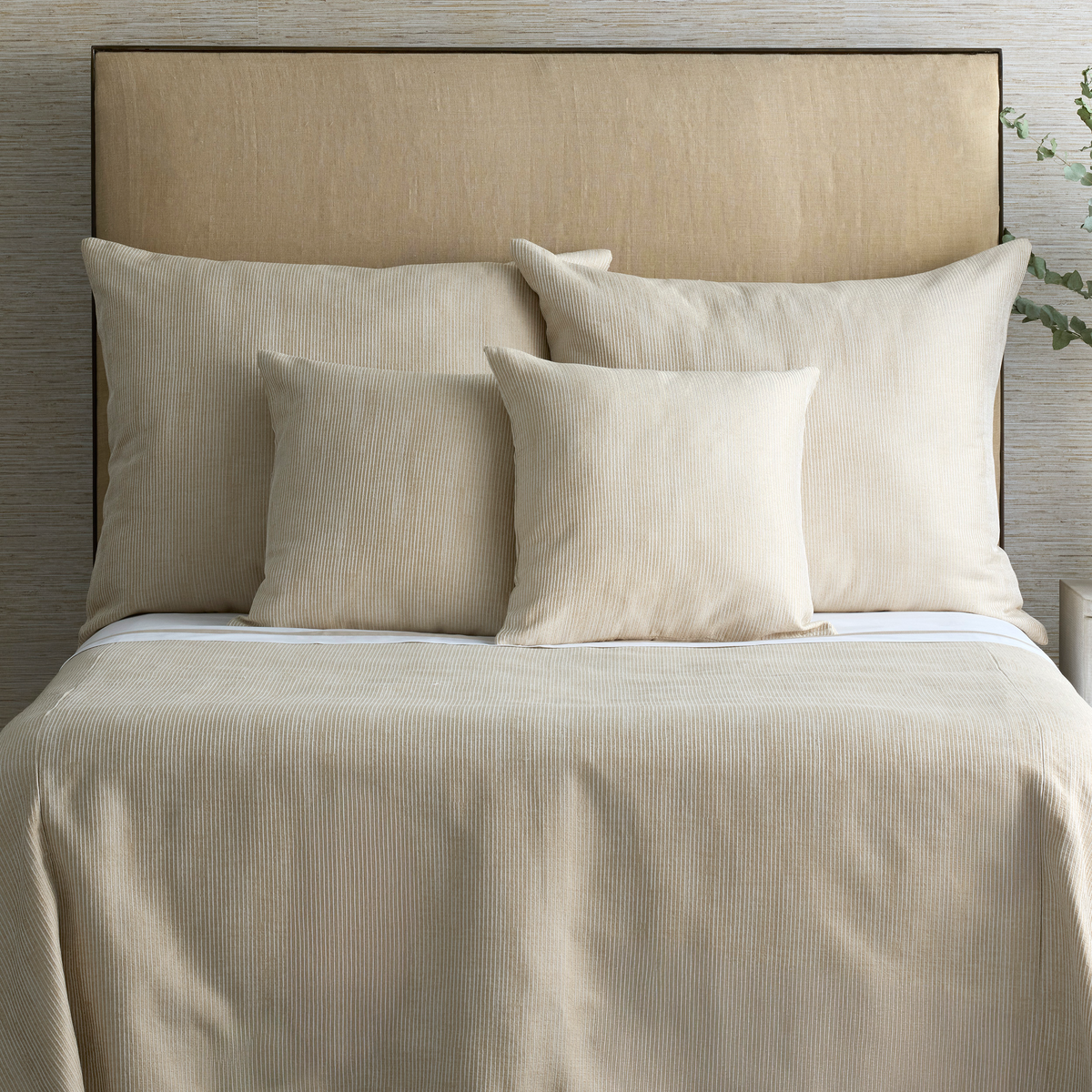 Ann Gish Sand King Lamina Coverlet