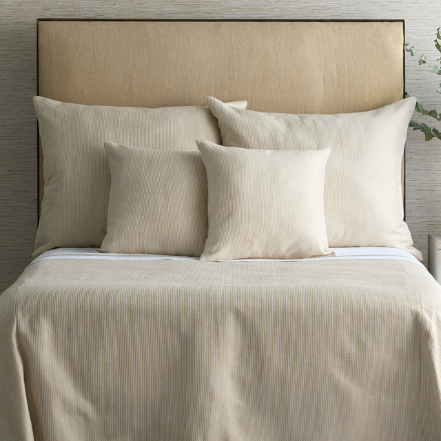 Ann Gish Sand King Lamina Coverlet